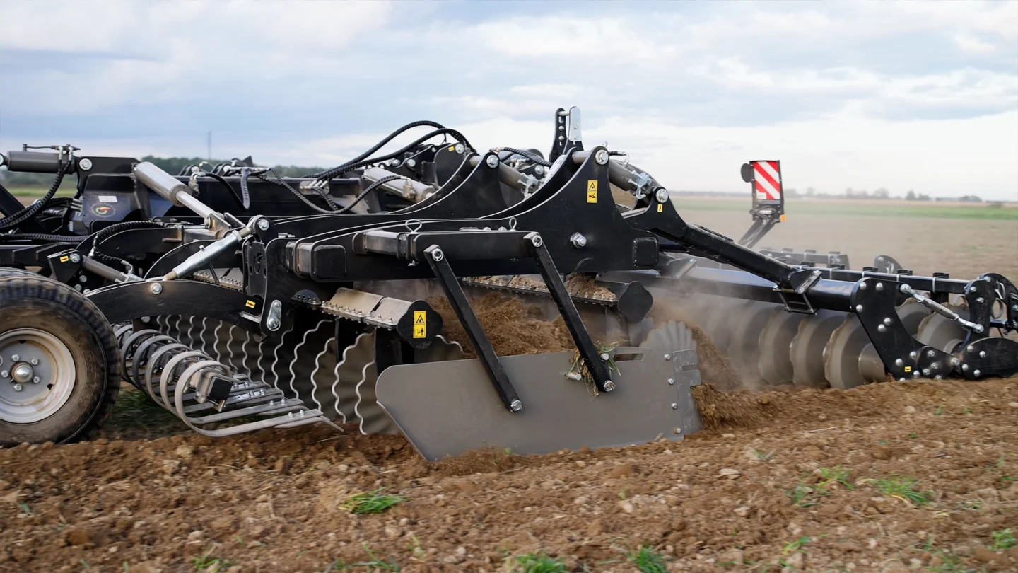 Brona talerzowa ATHX Agro-Tom