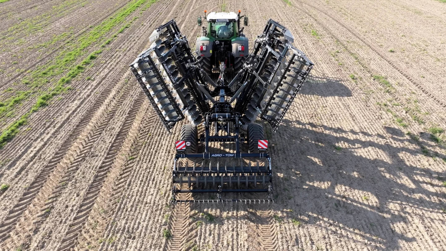 Brona talerzowa ATHX Agro-Tom składana hydraulicznie